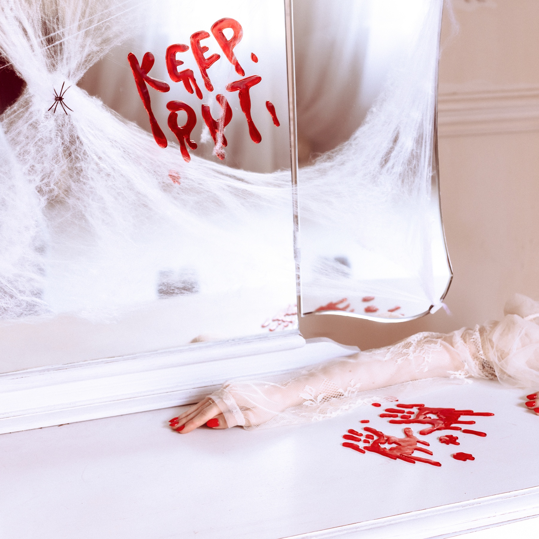 Blutige Handabdruck-Fensterdekoration aus Gel - 2