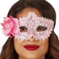 Maske mit Blume verziert